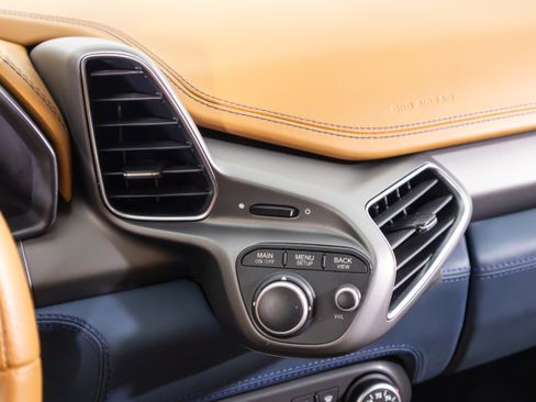 Used 2012 Ferrari 458 Italia Coupe image 28