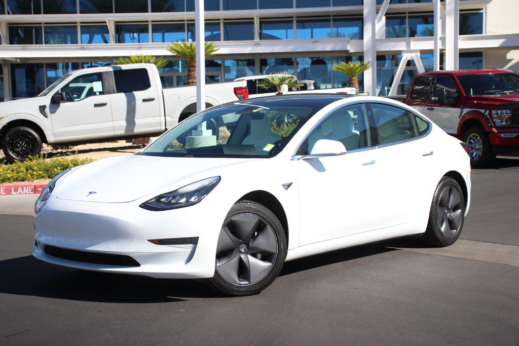 Used 2019 Tesla Model 3 Standard Range Plus RWD image 1