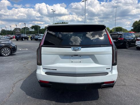 Used 2023 Cadillac Escalade ESV Sport Platinum AWD/4WD image 6