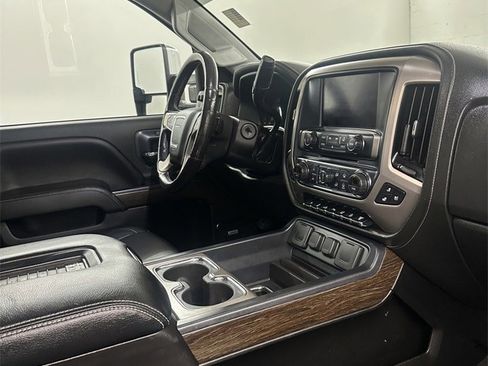 Used 2018 GMC Sierra 2500 Denali w/ Duramax Plus Package image 46