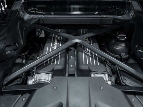 Used 2020 Lamborghini Huracan EVO image 59