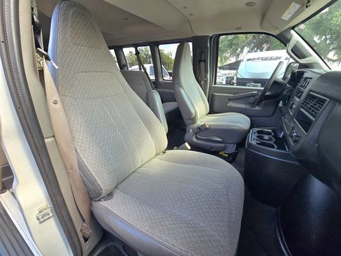 Used 2019 Chevrolet Express 3500 LT w/ LT Preferred Equipment Group image 23