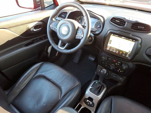Used 2022 Jeep Renegade Limited AWD/4WD image 15
