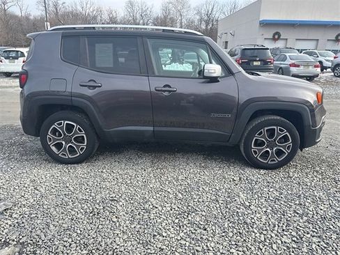 Used 2016 Jeep Renegade Limited image 7