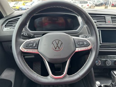 Used 2024 Volkswagen Tiguan S image 13