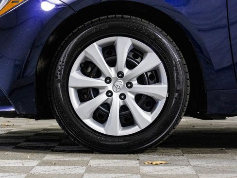 Used 2023 Toyota Corolla LE image 42