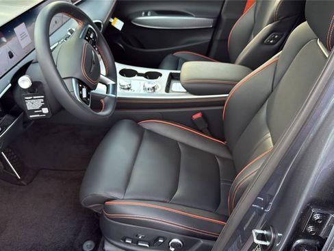 New 2026 Genesis GV70 2.5T Sport Prestige AWD/4WD image 10