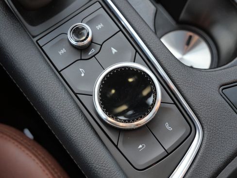 Used 2025 Cadillac XT5 Premium Luxury w/ Technology Package image 27