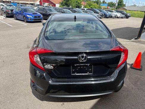 Used 2017 Honda Civic EX image 9
