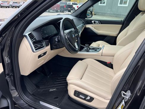 Used 2022 BMW X5 xDrive40i w/ Premium Package AWD/4WD image 16