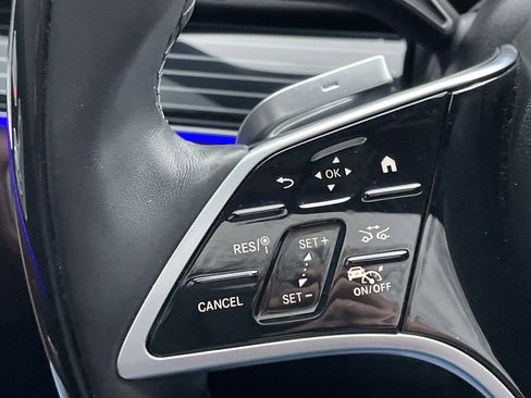 Certified 2025 Mercedes-Benz GLS 450 4MATIC image 28