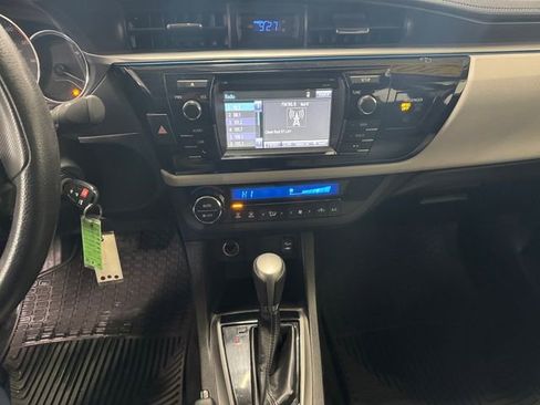Used 2014 Toyota Corolla LE image 5