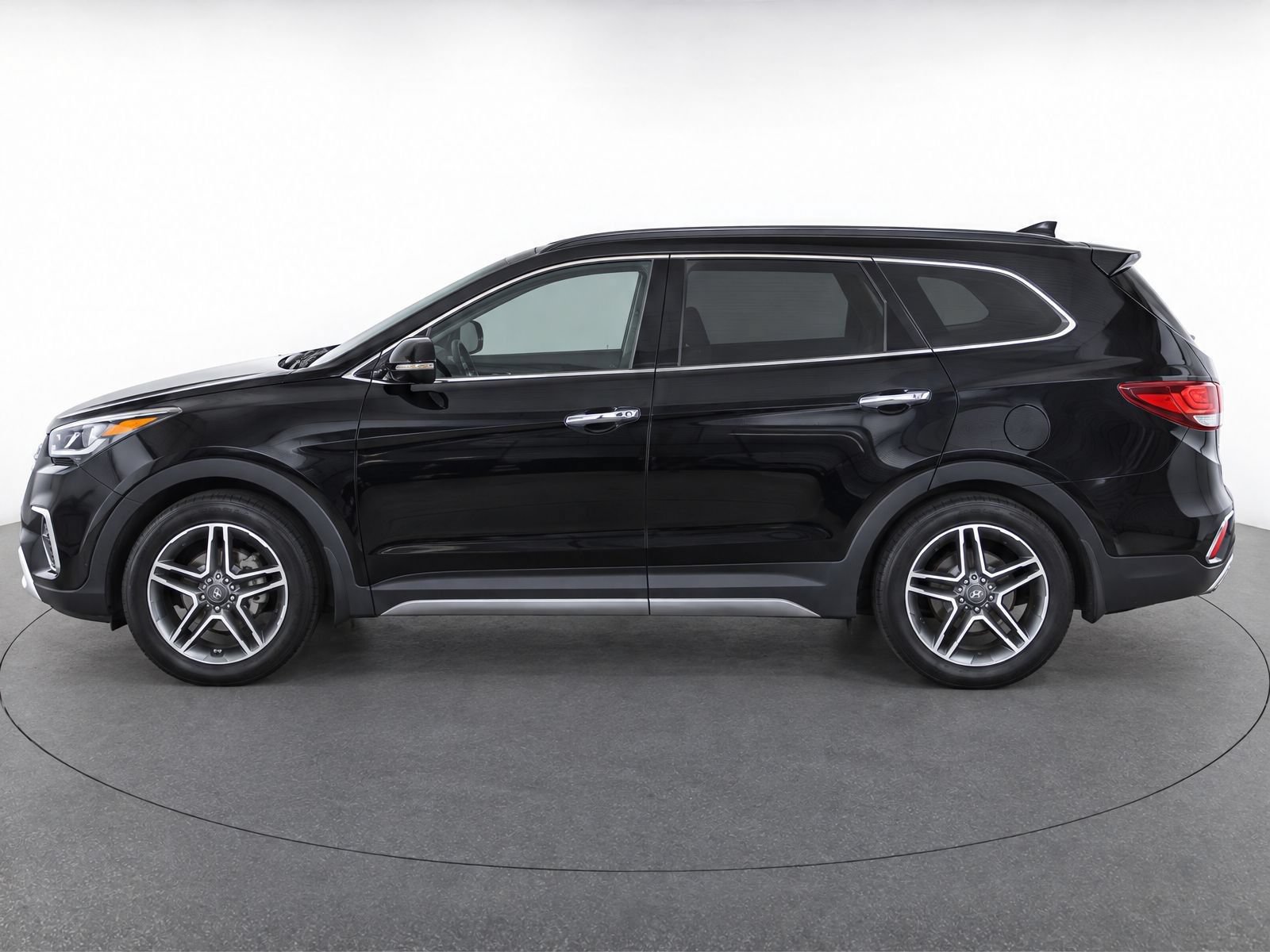 Used 2019 Hyundai Santa Fe XL FWD image 7