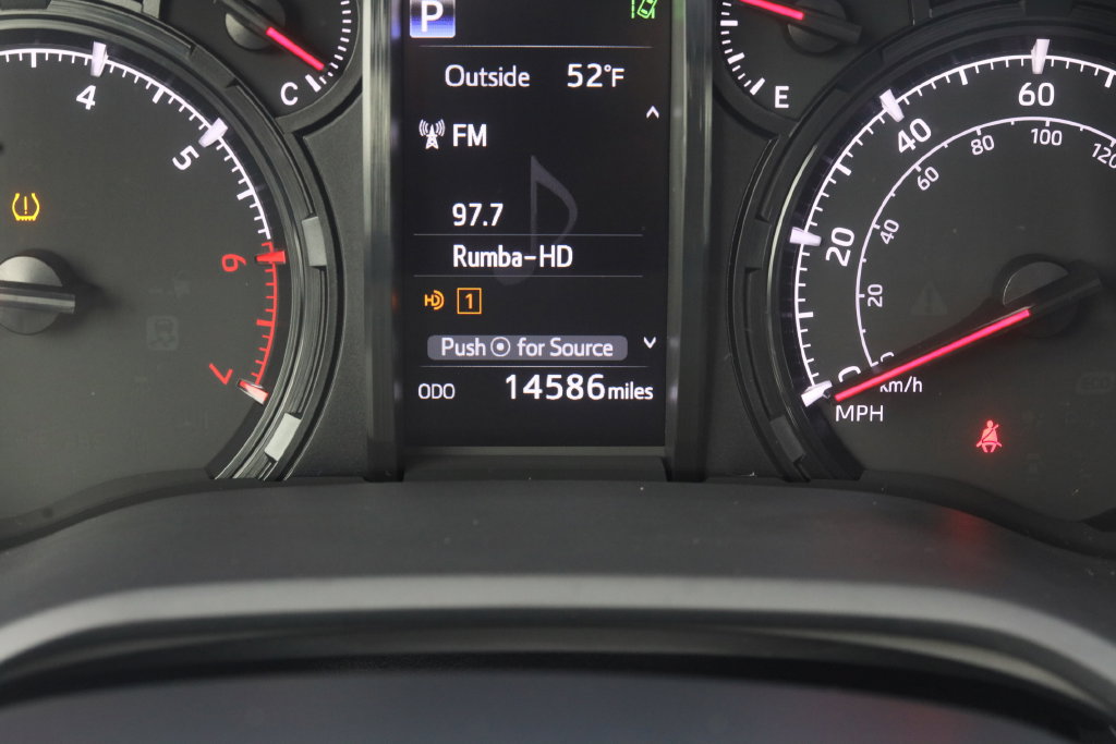 Used 2023 Toyota 4Runner SR5 Premium w/ Moonroof Package AWD/4WD image 9
