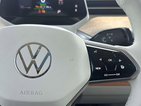 New 2025 Volkswagen ID. Buzz 1st Edition image 17