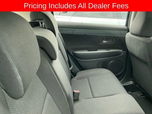 Used 2017 Honda HR-V LX image 9