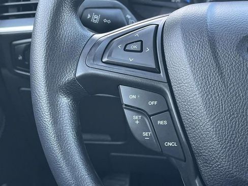 Used 2024 Ford Edge SE image 26