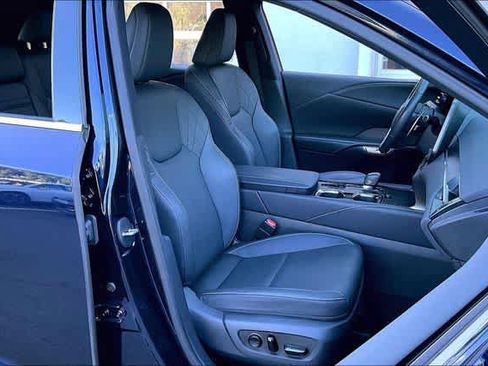 Used 2023 Lexus RX 350 Premium w/ Accessory Package AWD/4WD image 29