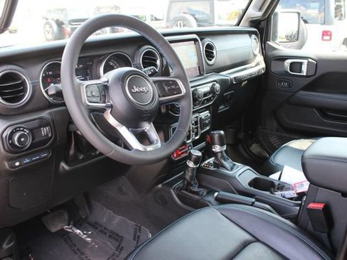 Used 2023 Jeep Wrangler Unlimited Rubicon 4xe AWD/4WD image 3