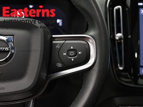 Used 2022 Volvo XC40 P8 Recharge Ultimate AWD/4WD image 16