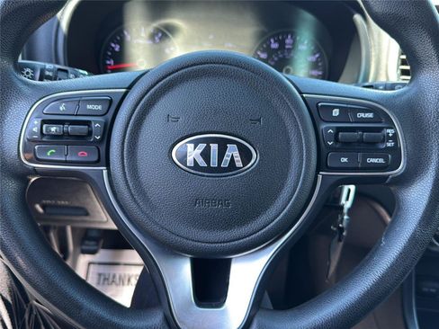 Used 2017 Kia Sportage LX AWD/4WD image 16