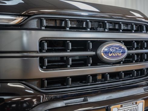 Used 2021 Ford F150 Lariat w/ Equipment Group 502A High AWD/4WD image 11
