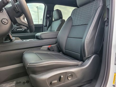 New 2025 GMC Sierra EV Denali image 8