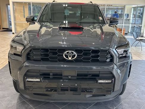 Used 2025 Toyota 4Runner TRD Sport Premium AWD/4WD image 9