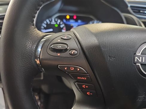 Used 2024 Nissan Murano SV w/ SV Midnight Edition Package image 16