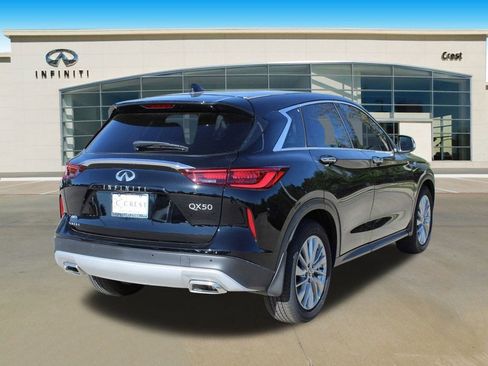 New 2025 INFINITI QX50 Pure image 4