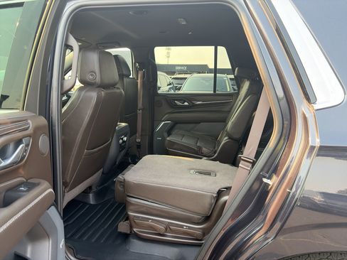 Used 2023 GMC Yukon Denali AWD/4WD image 14