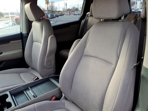Used 2019 Honda Odyssey EX image 16