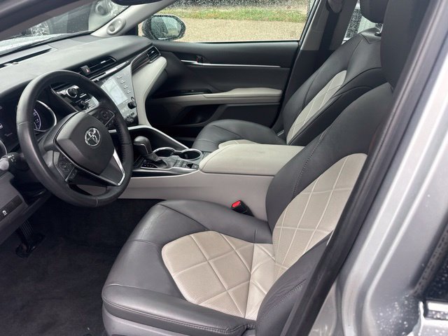 Used 2019 Toyota Camry XLE w/ Driver Assist Package FWD image 11