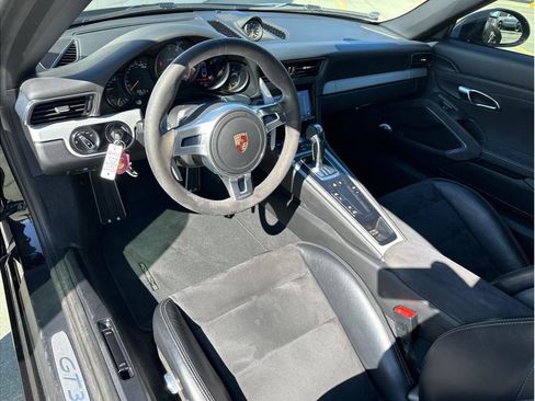 Used 2014 Porsche 911 GT3 image 17