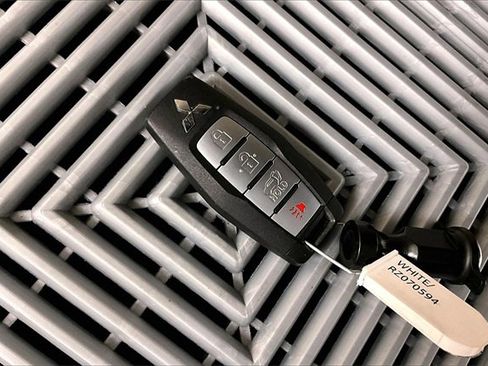 Used 2024 Mitsubishi Outlander Ralliart image 10