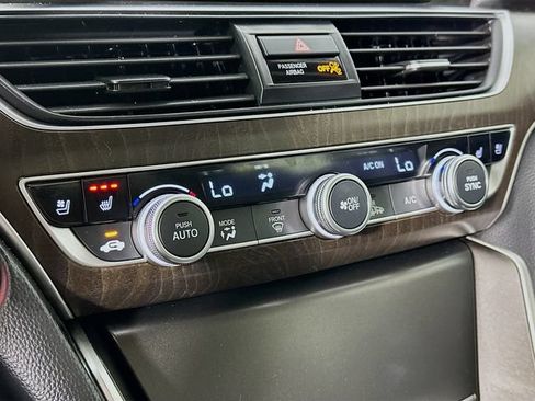 Used 2019 Honda Accord Touring image 26