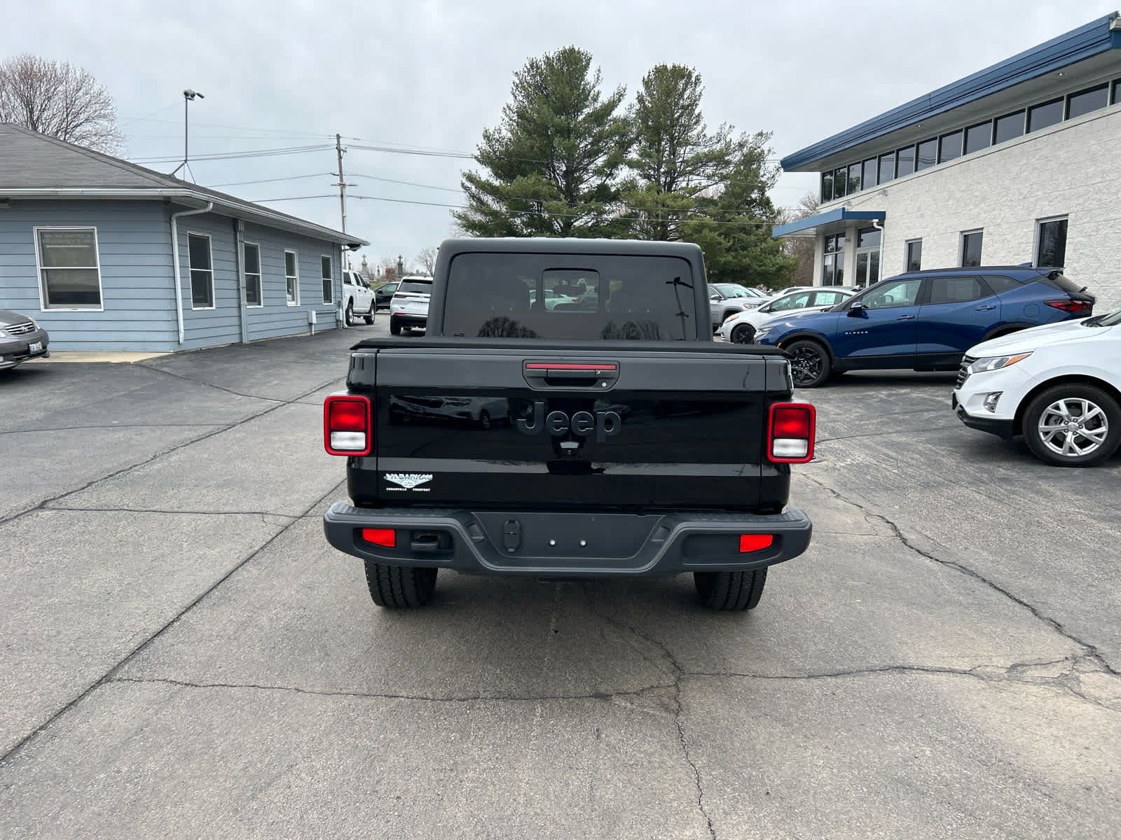 Used 2021 Jeep Gladiator Sport AWD/4WD image 5