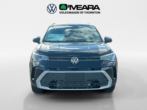 New 2025 Volkswagen Taos SE image 8