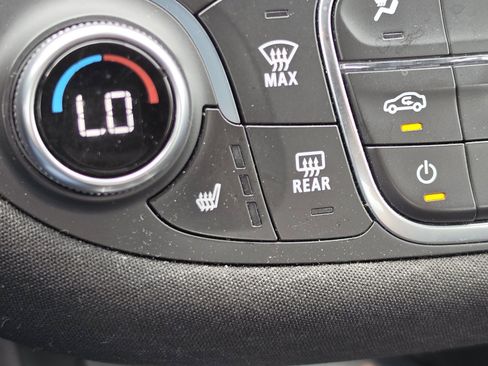Used 2024 Chevrolet Malibu LT FWD image 25