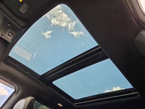 Used 2018 Ford F150 Platinum w/ Equipment Group 701A Luxury image 18