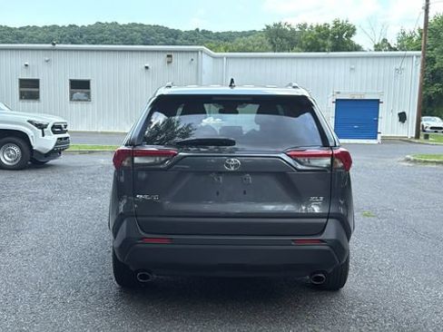 Used 2025 Toyota RAV4 XLE AWD/4WD image 5