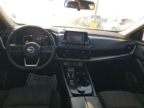 Used 2022 Nissan Rogue SV AWD/4WD image 10