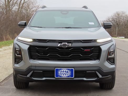 New 2026 Chevrolet Equinox RS w/ Convenience Package III AWD/4WD image 17