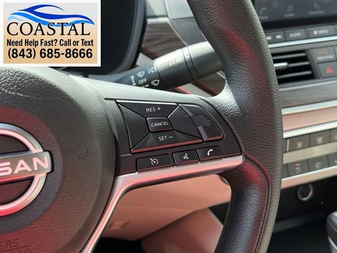 Used 2025 Nissan Altima 2.5 SV FWD image 26