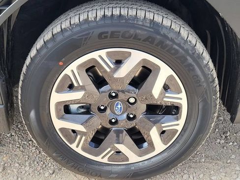 Certified 2026 Subaru Forester Premium w/ Base/Premium Package AWD/4WD image 9