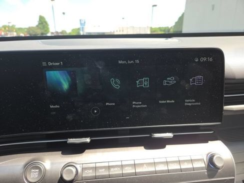 Used 2024 Hyundai Kona SEL AWD/4WD image 24