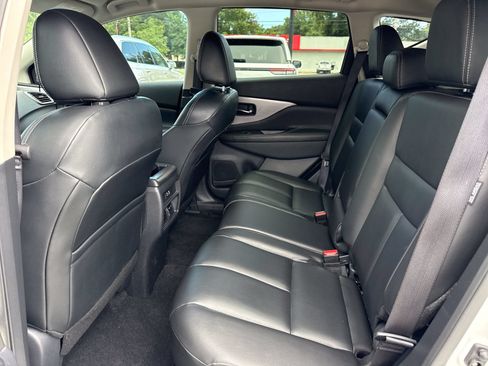 Used 2024 Nissan Murano SV w/ SV Midnight Edition Package FWD image 10