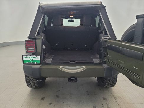 Used 2016 Jeep Wrangler Unlimited Sahara w/ Connectivity Group image 29