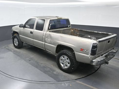 Used 2002 Chevrolet Silverado 1500 LS AWD/4WD image 17