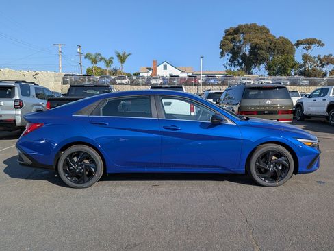 New 2026 Hyundai Elantra SEL Sport Premium FWD image 5